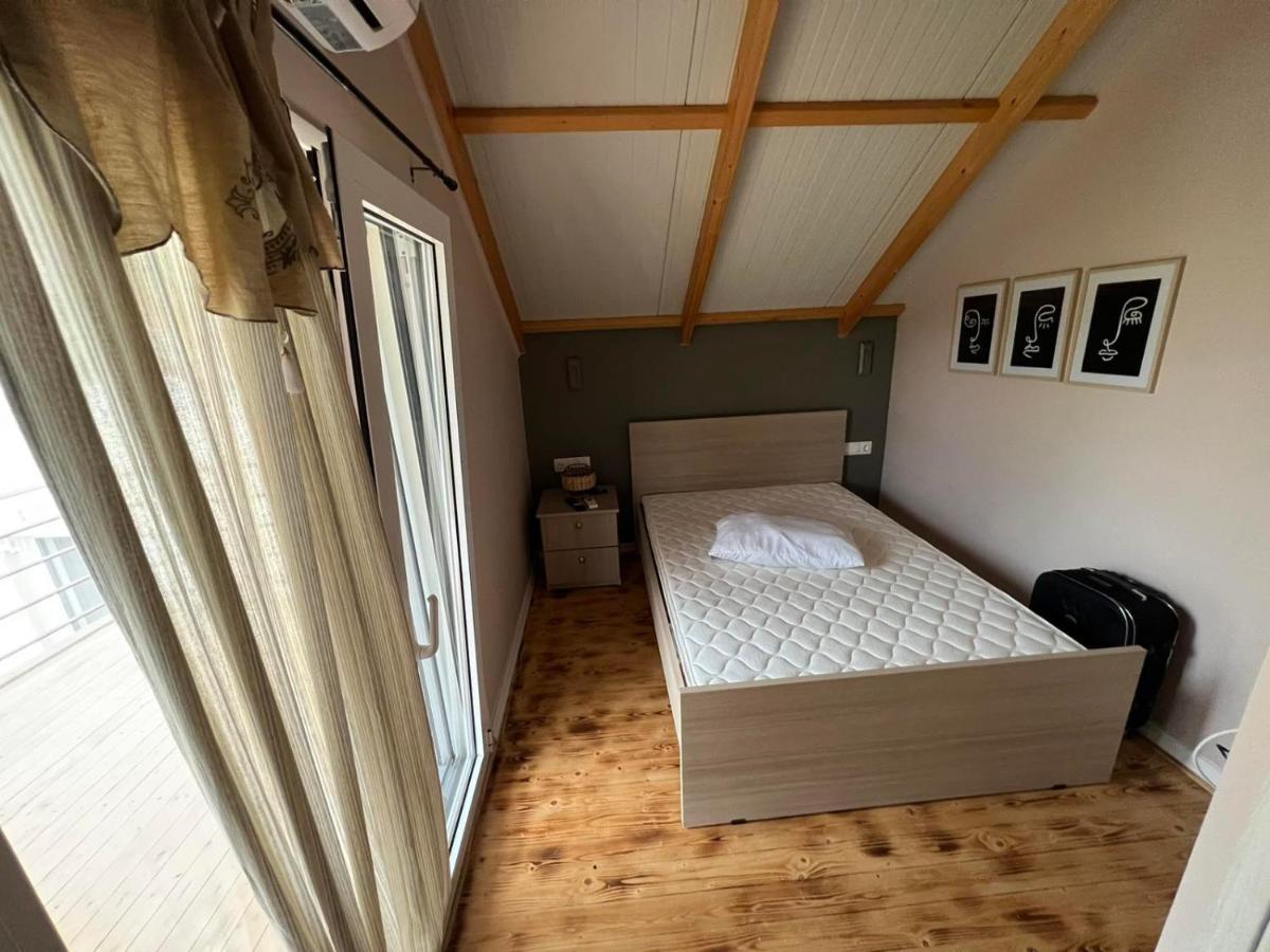 Willa Attic View Loútsa Zewnętrze zdjęcie